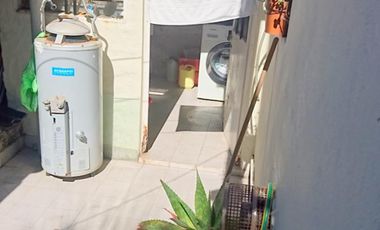 Hermoso Chalet de 6 + Amb con Depto de 3 Amb en El Fondo. con Coch Para 2 Autos