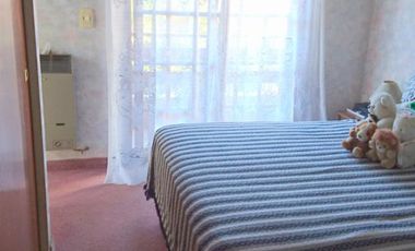 Hermoso Chalet de 6 + Amb con Depto de 3 Amb en El Fondo. con Coch Para 2 Autos