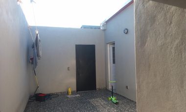 IMPECABLE PH FONDO 3 AMB PLANTA BAJA CON PATIO Y LAVADERO