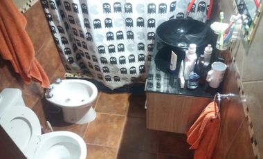 IMPECABLE PH FONDO 3 AMB PLANTA BAJA CON PATIO Y LAVADERO