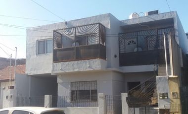 IMPECABLE PH FONDO 3 AMB PLANTA BAJA CON PATIO Y LAVADERO