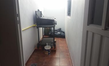 IMPECABLE PH FONDO 3 AMB PLANTA BAJA CON PATIO Y LAVADERO