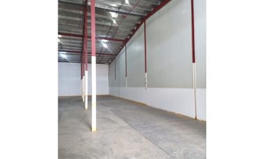 Se Alquila Bodega en Tocumen, Excelente ubicación. 400mt2.