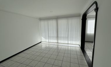 apartamento en arriendo en torres de cañaveral. Cod A1410690