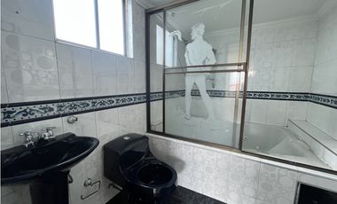 EDIFICIO BARRIO CARVAJAL EN VENTA - BOGOT