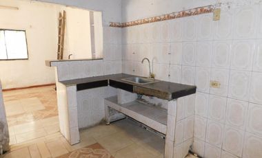 casa en venta en las moras. Cod V82070