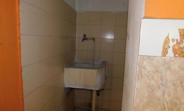 casa en venta en las moras. Cod V82070