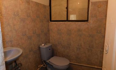 casa en venta en las moras. Cod V82070