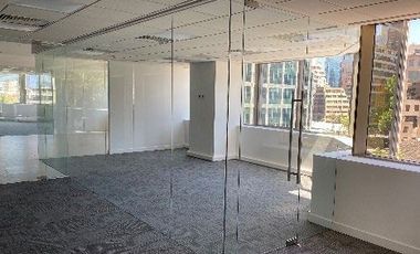 Oficina en Arriendo en Av Apoquindo/ Metro el Golf