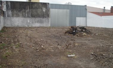 LOTE 700 m2 con Galpon 10x10