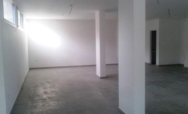 Pinamar | Locales a estrenar sobre Avda. Bunge (Pleno centro)