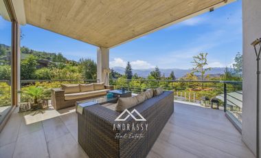 Casa Remodelada en Venta en La Dehesa / Los Trapenses
