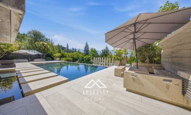 Casa Remodelada en Venta en La Dehesa / Los Trapenses