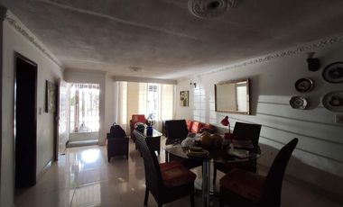 casa-local en venta en quinta oriental. Cod V23943
