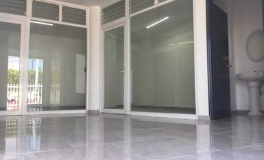 EDIFICIO EN VENTA EN QUERETARO COL. JARDINES DE LA HACIENDA (CENTRICO) RODEADO DE AVENIDAS PRINCIPALES,BANCOS,PARQUES,ETC