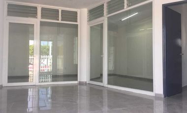 EDIFICIO EN VENTA EN QUERETARO COL. JARDINES DE LA HACIENDA (CENTRICO) RODEADO DE AVENIDAS PRINCIPALES,BANCOS,PARQUES,ETC