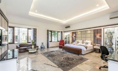 Jual Villa Sangat Mewah di Kawasan Nusa Dua Kuta Selatan