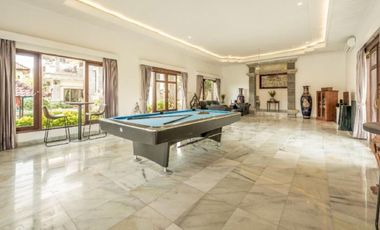 Jual Villa Sangat Mewah di Kawasan Nusa Dua Kuta Selatan