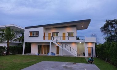 3 Bedroom House for sale in Cha-Am, Phetchaburi