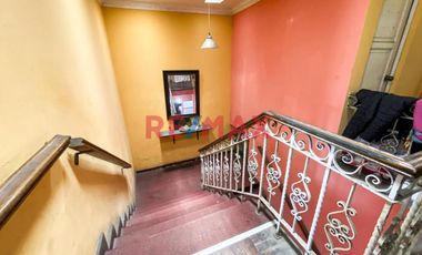 Chorrillos : Oportunidad De Inversión : Casa Con Parametros Para 7 Pisos