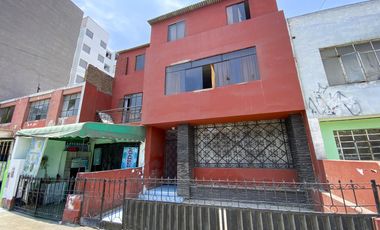 Chorrillos : Oportunidad De Inversión : Casa Con Parametros Para 7 Pisos