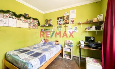 Chorrillos : Oportunidad De Inversión : Casa Con Parametros Para 7 Pisos