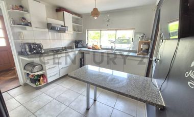VENDO HERMOSA CASA ESTILO MEDITERRÁNEO EN SANTA ELENA CHICUREO NORTE