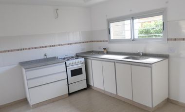 EXCELENTE DUPLEX MODERNO DE 3 AMBIENTES 65 M2 AL FRENTE. NUEVO VALOR