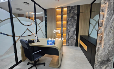 Di Jual Office space dengan Interior mewah sudah full furnish di The Smith, Alam sutera