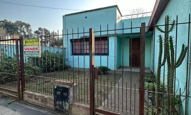 Casa en  Centro Marcos Paz