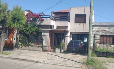 Casa en venta en Moron Sur