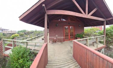 Punta de Tralca - Isla Negra, Excelente Propiedad en Borde Costero