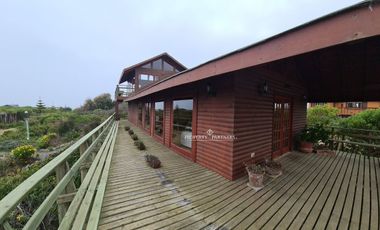 Punta de Tralca - Isla Negra, Excelente Propiedad en Borde Costero