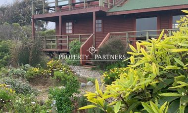 Punta de Tralca - Isla Negra, Excelente Propiedad en Borde Costero