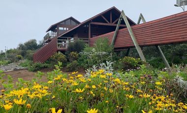 Punta de Tralca - Isla Negra, Excelente Propiedad en Borde Costero