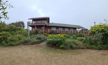 Punta de Tralca - Isla Negra, Excelente Propiedad en Borde Costero