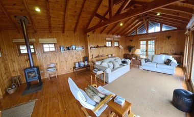 Punta de Tralca - Isla Negra, Excelente Propiedad en Borde Costero