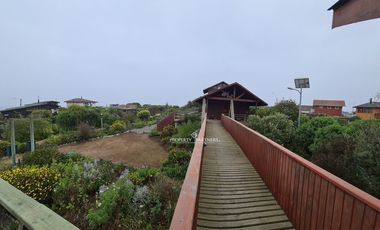 Punta de Tralca - Isla Negra, Excelente Propiedad en Borde Costero