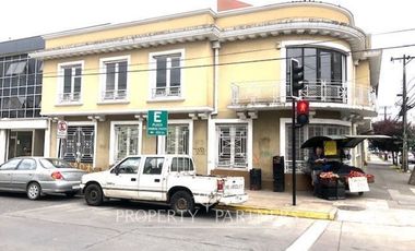 Céntrica casa comercial en el centro de Temuco