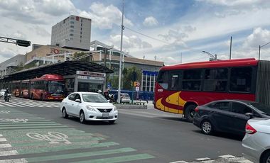 Renta de Local enfrente del Metro Buenavista