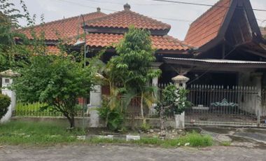 Rumah Hitung Tanah di Rungkut Harapan, Hadap Barat