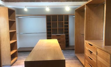 Residencia remodelada en el Club de Golf los Encinos