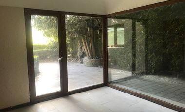 Residencia remodelada en el Club de Golf los Encinos