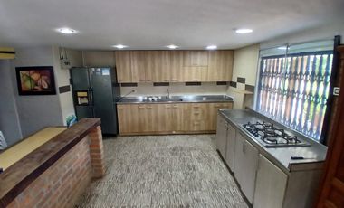 finca en arriendo en condina. Cod A7344326