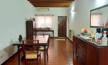 Casa PH en venta en Castelar Sur