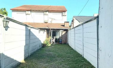 Casa PH en venta en Castelar Sur