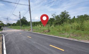 Land for Sale! &ldquo;Huahin&rdquo; prime location at Soi Cha-am 67 only 200 m. from the beach/04-LA-62058