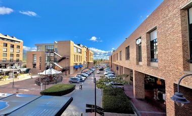 oficina en arriendo en centro empresarial san roque. Cod A4954