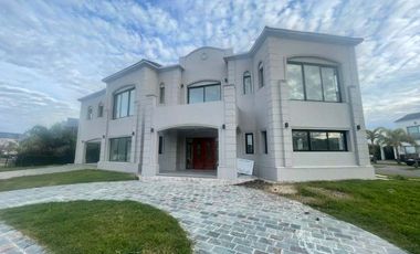 Casa en venta en Nuevo Quilmes