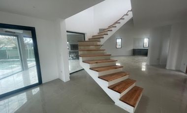 Casa en venta en Nuevo Quilmes
